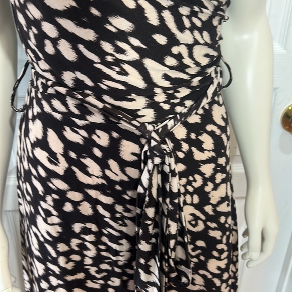 URBAN BEHAVIOUR PIECE &LOVE ANIMAL PRINT DOUBLE BREAST BELTED S/S MINI SIZE S - Picture 4 of 10